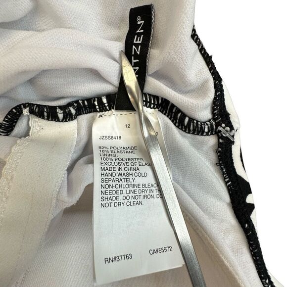 JANTZEN NWT Black & White Floral Wrap Waist Fully Lined Swimsuit Size 12 - Picture 6 of 12